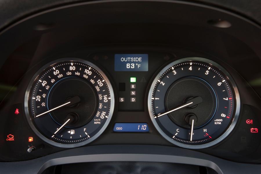  Lexus IS350 2011 года  (фото 18 из 39)